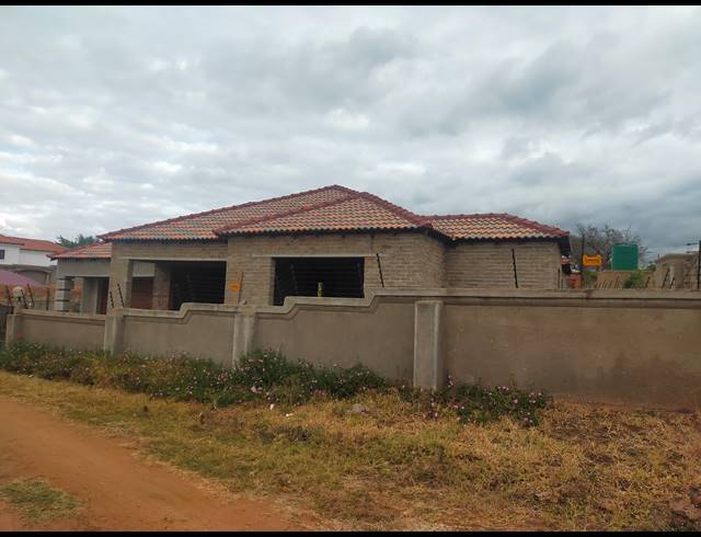 3 BEDROOM HOUSE FOR SALE IN THOHOYANDOU RURAL